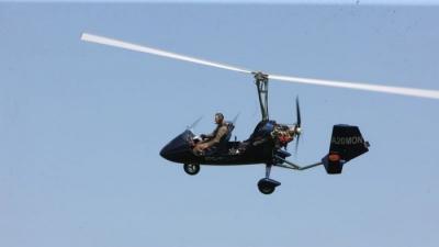 Flug mit Gyrocopter und Drachenflieger