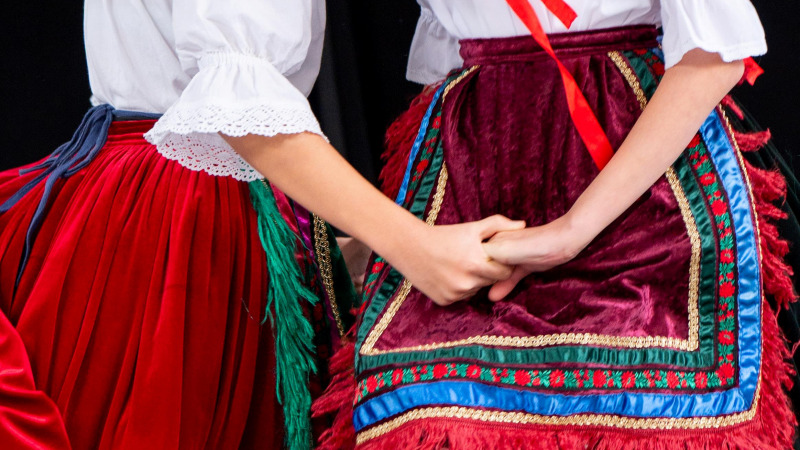 Tavirózsa Néptáncegyüttes jótékonysági évzáró bemutatója