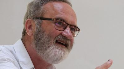 Rendhagyó Irodalomóra - A semmiből világokat