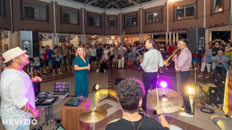 2026.08.21. - Rizling Placc Festival - Stereo Swing feat. Szűcs Gabi