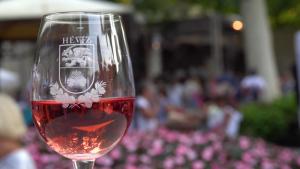 Treffen wir uns wieder im Hévízer Wein und Gastro Promenade!
