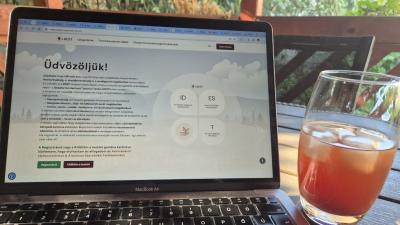 Újabb nemzetközi mérföldkő: A Skål International elismerő oklevelével jutalmazta az I-DEST turisztikai platformot